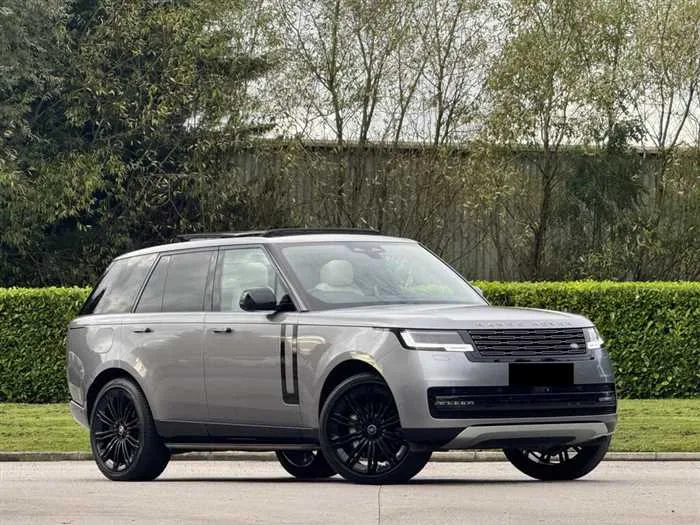 Land Rover Range Rover AUTOMATIC DIESEL 2022 — фото 1, купить с доставкой в Москву