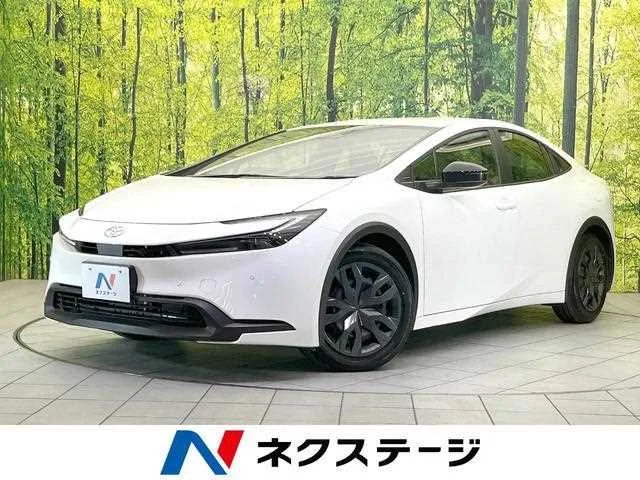 Toyota Prius 2023 — фото 1, купить с доставкой в Москву