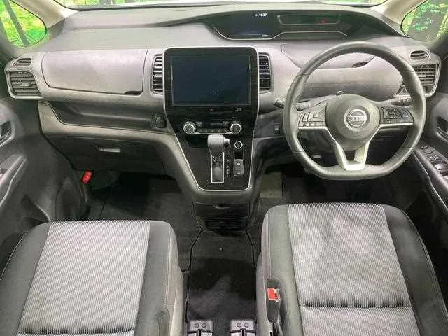 Nissan Serena 2022 — миниатюра 2