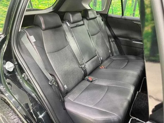 Toyota RAV4 2023 — миниатюра 4