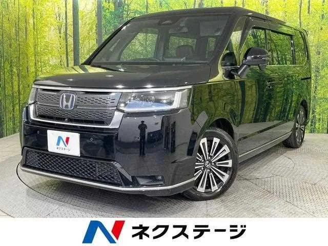 Honda Step WGN 2023 — фото 1, купить с доставкой в Москву