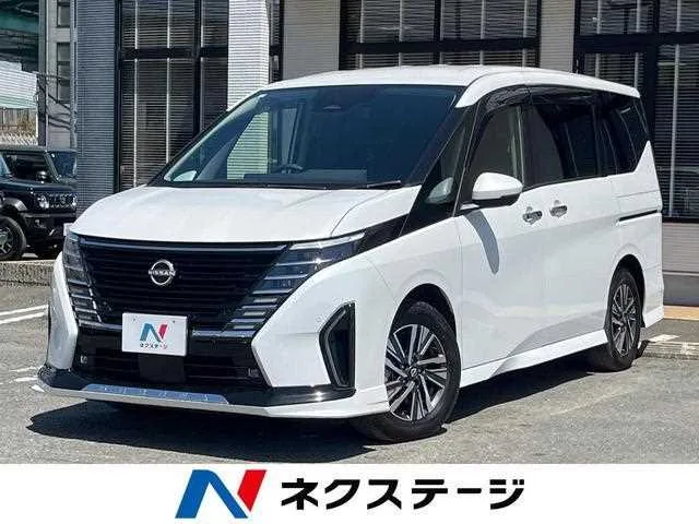 Nissan Serena 2023 — фото 1, купить с доставкой в Москву
