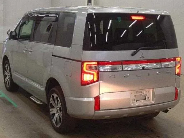 Mitsubishi Delica D:5 2023 — миниатюра 5