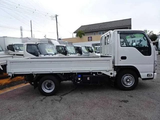 Mazda Titan 2023 — миниатюра 4