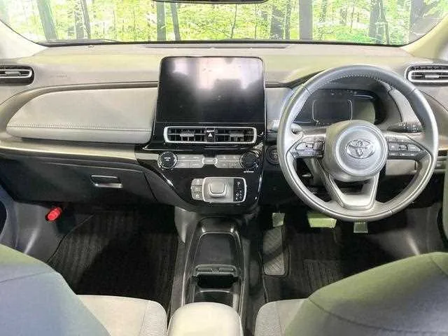 Toyota AQUA 2024 — миниатюра 2