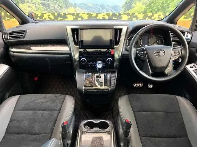 Toyota Alphard G 2022 — миниатюра 2