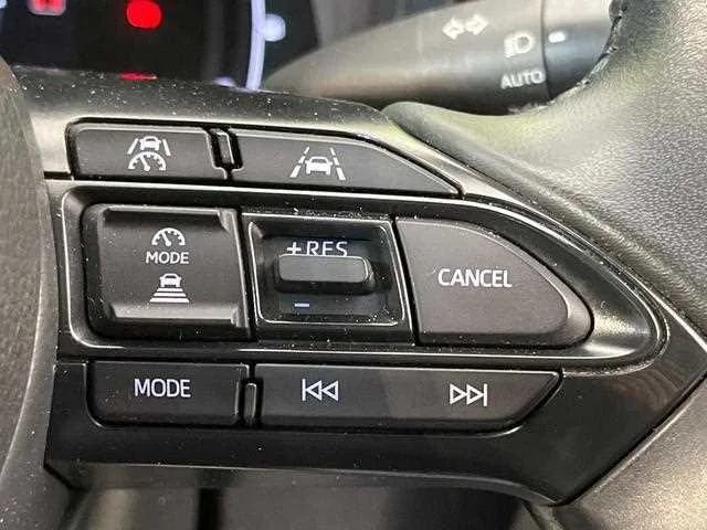 Toyota Sienta 2023 — миниатюра 5