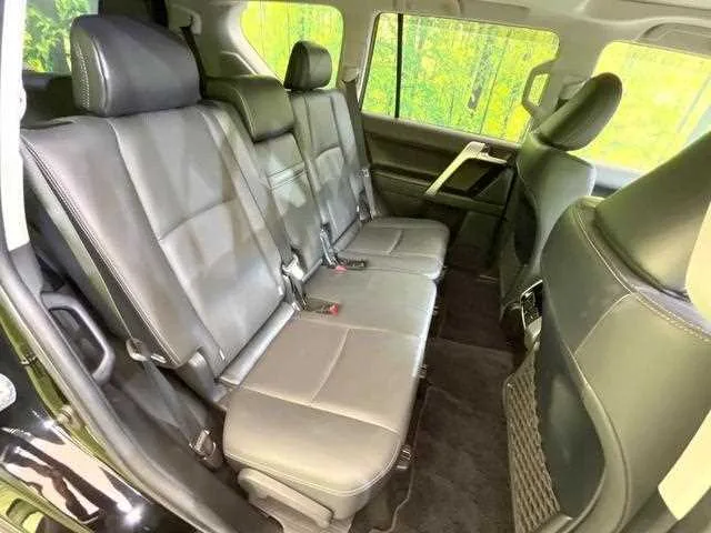 Toyota Land Cruiser Prado 2023 — миниатюра 3