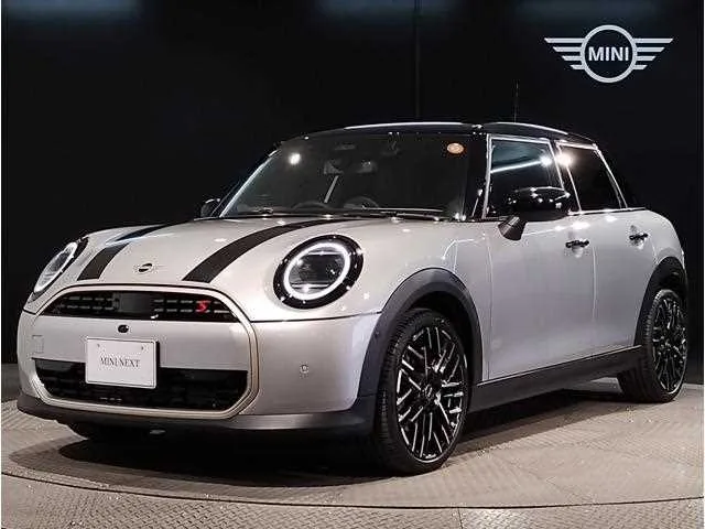 BMW MINI 2024 — фото 1, купить с доставкой в Москву