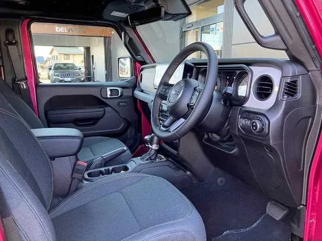 Jeep Wrangler 2025 — миниатюра 5