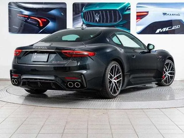 Maserati Granturismo 2023 — миниатюра 2