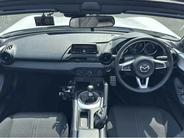 Mazda Roadster 2023 — миниатюра 2