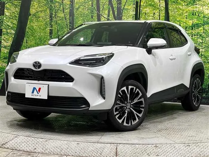 Toyota Yaris Cross 2024 — фото 1, купить с доставкой в Москву