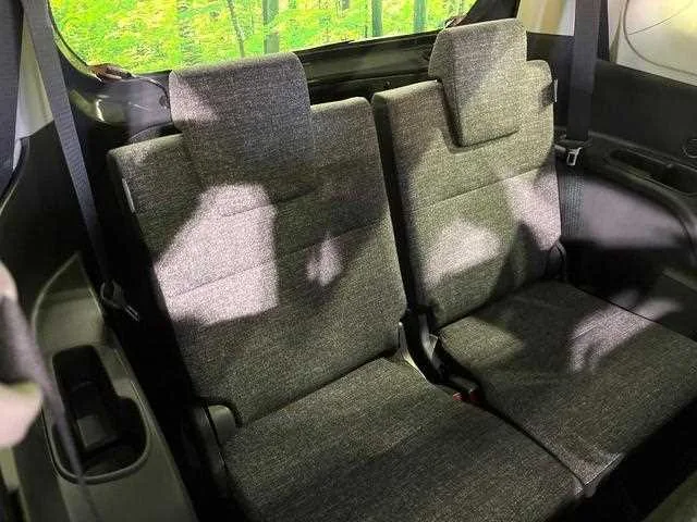 Toyota Sienta 2024 — миниатюра 4