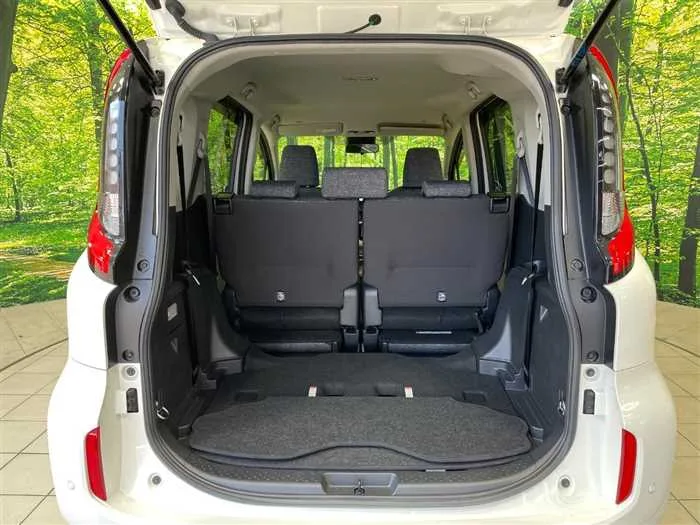 Toyota Sienta 2024 — миниатюра 5