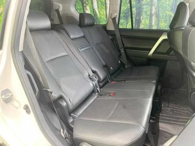 Toyota Land Cruiser Prado 2024 — миниатюра 3
