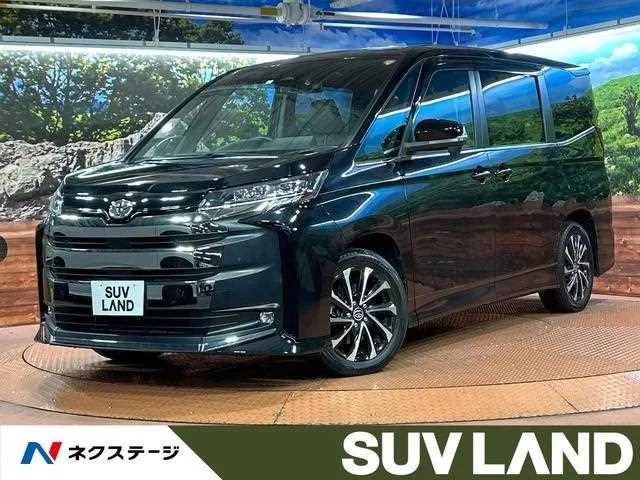 Toyota Noah 2023 — фото 1, купить с доставкой в Москву