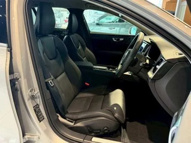 Volvo V60 2025 — миниатюра 3