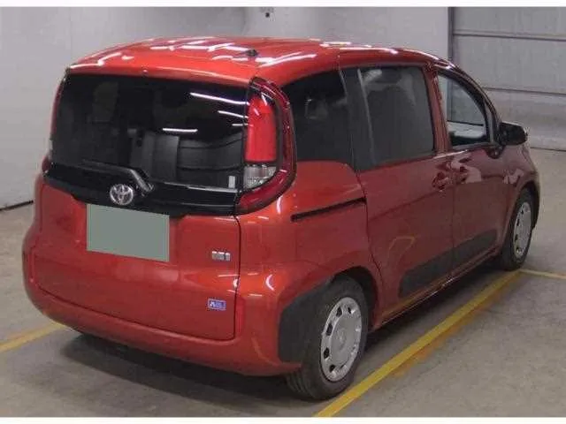 Toyota Sienta 2024 — миниатюра 2