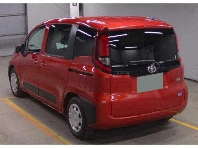 Toyota Sienta 2024 — миниатюра 3
