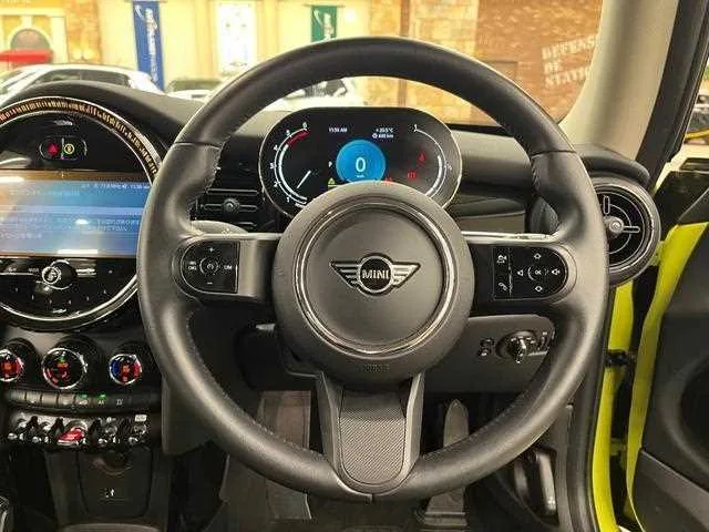 BMW MINI 2022 — миниатюра 5