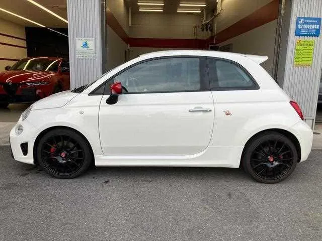 Abarth ABARTH OTHERS 2023 — миниатюра 2