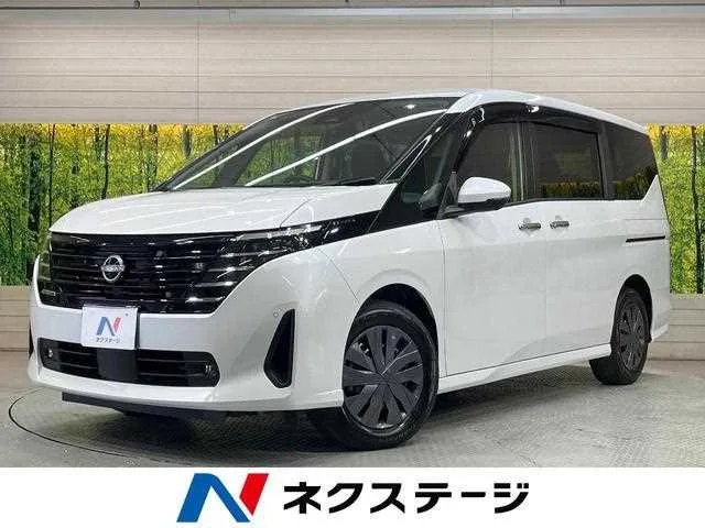 Nissan Serena 2023 — фото 1, купить с доставкой в Москву