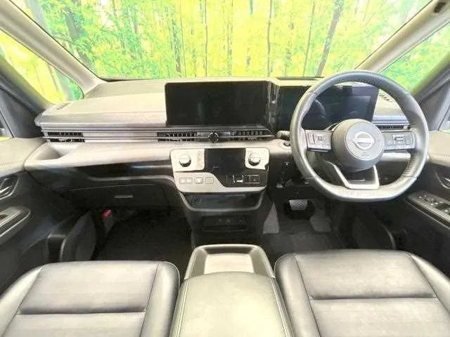 Nissan Serena 2023 — миниатюра 2