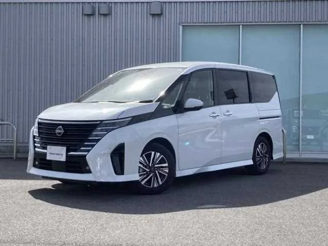 Nissan Serena 2025 — фото 1, купить с доставкой в Москву