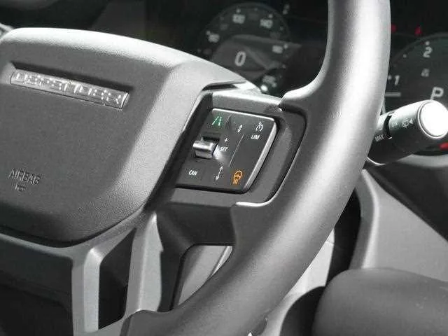 Land Rover Defender 2024 — миниатюра 3