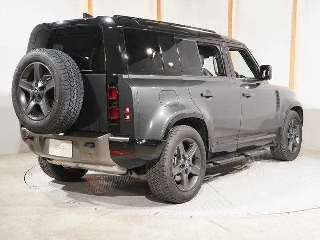 Land Rover Defender 2024 — миниатюра 3