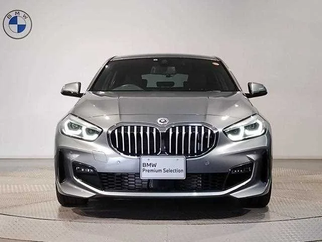 BMW 1 Series 2023 — миниатюра 4