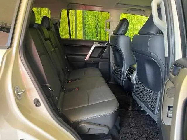 Toyota Land Cruiser Prado 2023 — миниатюра 3