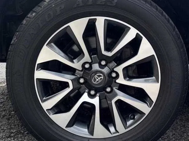Toyota Land Cruiser Prado 2022 — миниатюра 3
