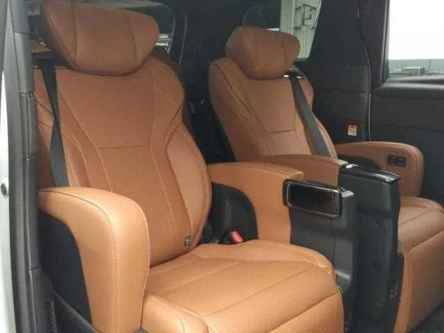 Toyota Vellfire 2023 — миниатюра 3