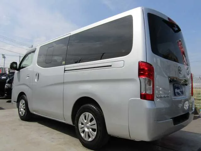 Nissan Caravan Van 2022 — миниатюра 3