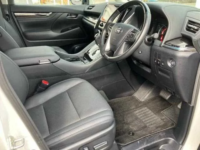 Toyota Alphard G 2023 — миниатюра 4