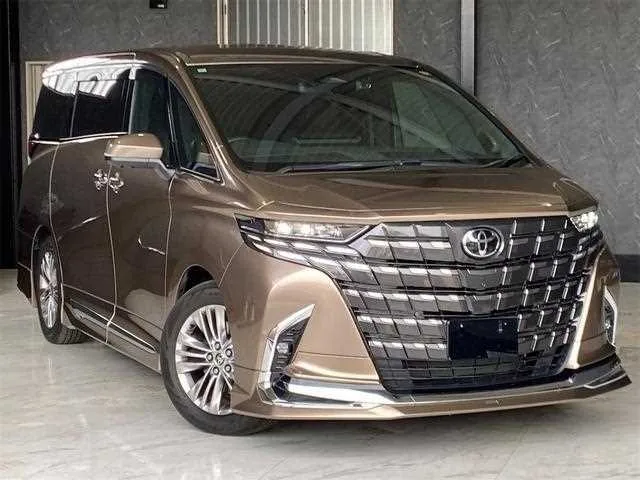 Toyota Alphard Hybrid 2024 — фото 1, купить с доставкой в Москву