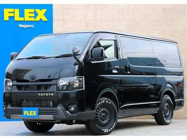 Toyota Hiace Van 2023 — фото 1, купить с доставкой в Москву
