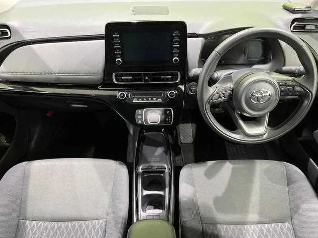 Toyota AQUA 2025 — миниатюра 2