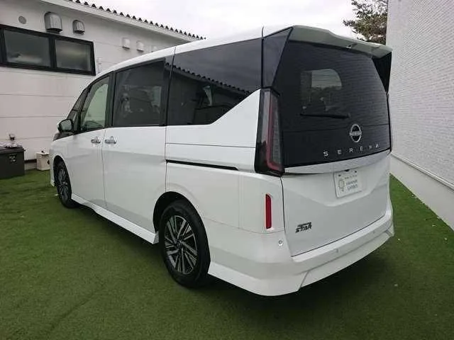Nissan Serena 2024 — миниатюра 4