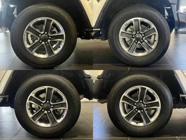 Jeep Wrangler 2023 — миниатюра 3
