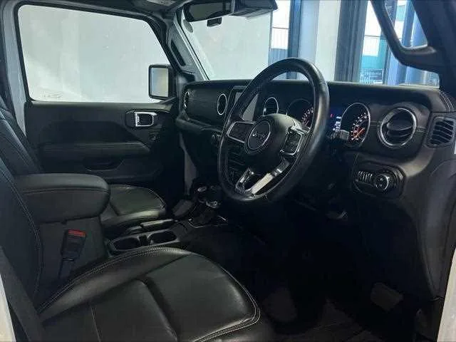 Jeep Wrangler 2023 — миниатюра 4