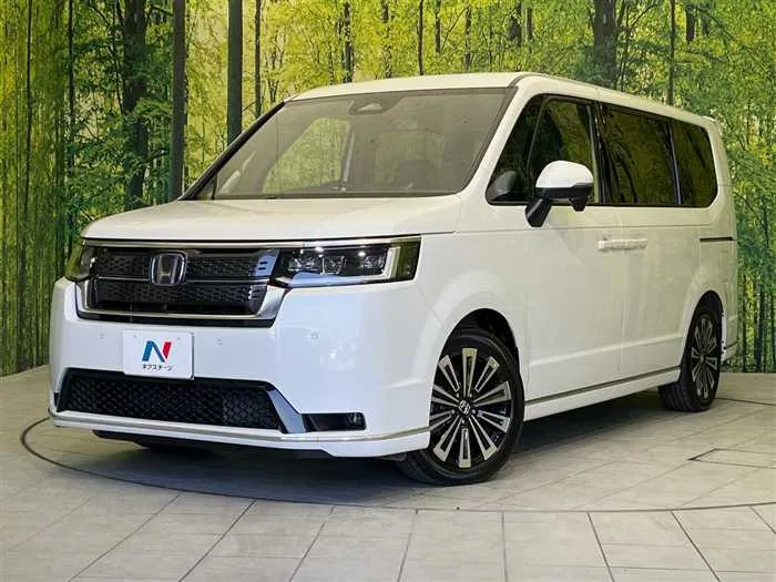 Honda Step WGN 2024 — фото 1, купить с доставкой в Москву