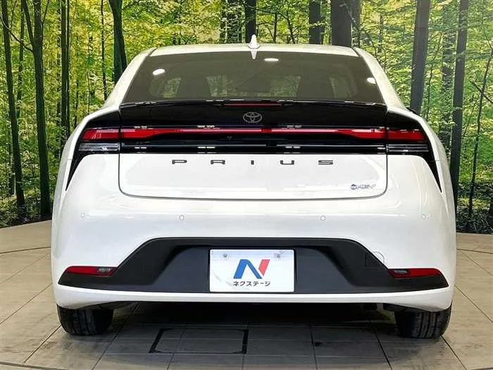 Toyota Prius 2023 — миниатюра 4