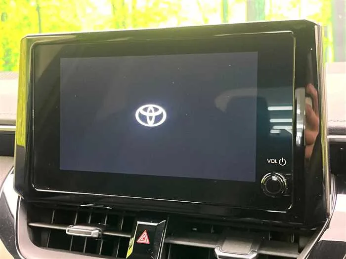 Toyota Corolla Sedan 2023 — миниатюра 4