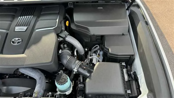 Toyota Land Cruiser ZX 2023 — миниатюра 4