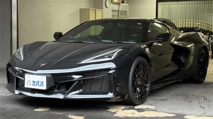 Chevrolet Corvette Z06 2024 — фото 1, купить с доставкой в Москву