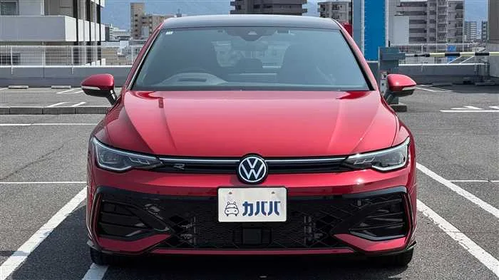 Volkswagen Golf eTSI R 2024 — миниатюра 2
