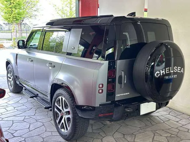 Land Rover Defender 2023 — миниатюра 4